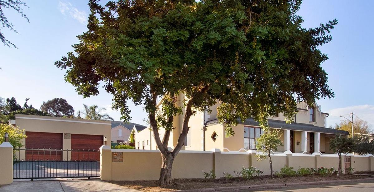 J'S Audacious Living Montagu Self Catering Διαμέρισμα Εξωτερικό φωτογραφία
