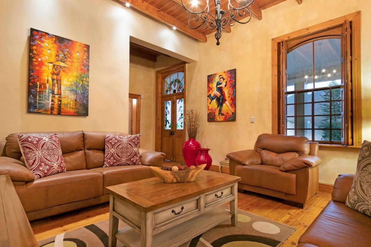 J'S Audacious Living Montagu Self Catering Διαμέρισμα Εξωτερικό φωτογραφία