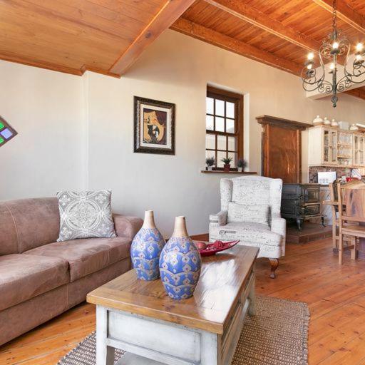 J'S Audacious Living Montagu Self Catering Διαμέρισμα Εξωτερικό φωτογραφία