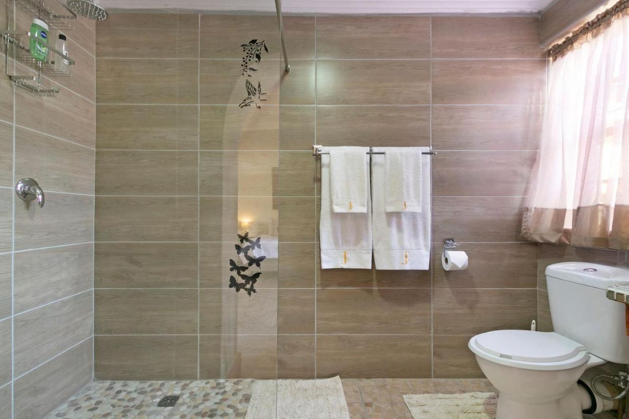 J'S Audacious Living Montagu Self Catering Διαμέρισμα Εξωτερικό φωτογραφία