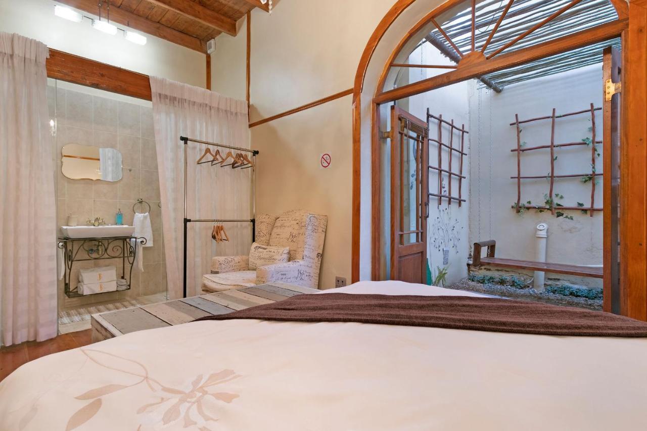 J'S Audacious Living Montagu Self Catering Διαμέρισμα Εξωτερικό φωτογραφία